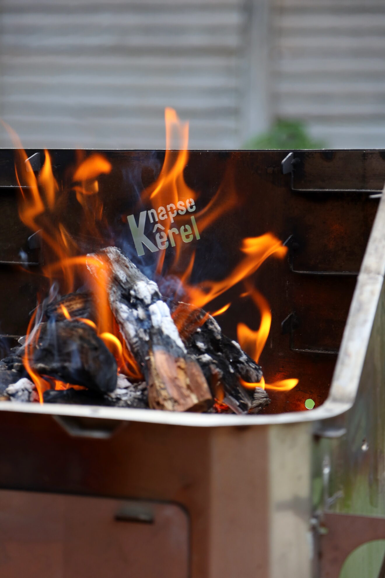 Umunga umuNga (Flagship Braaier) - Knapse Kerel